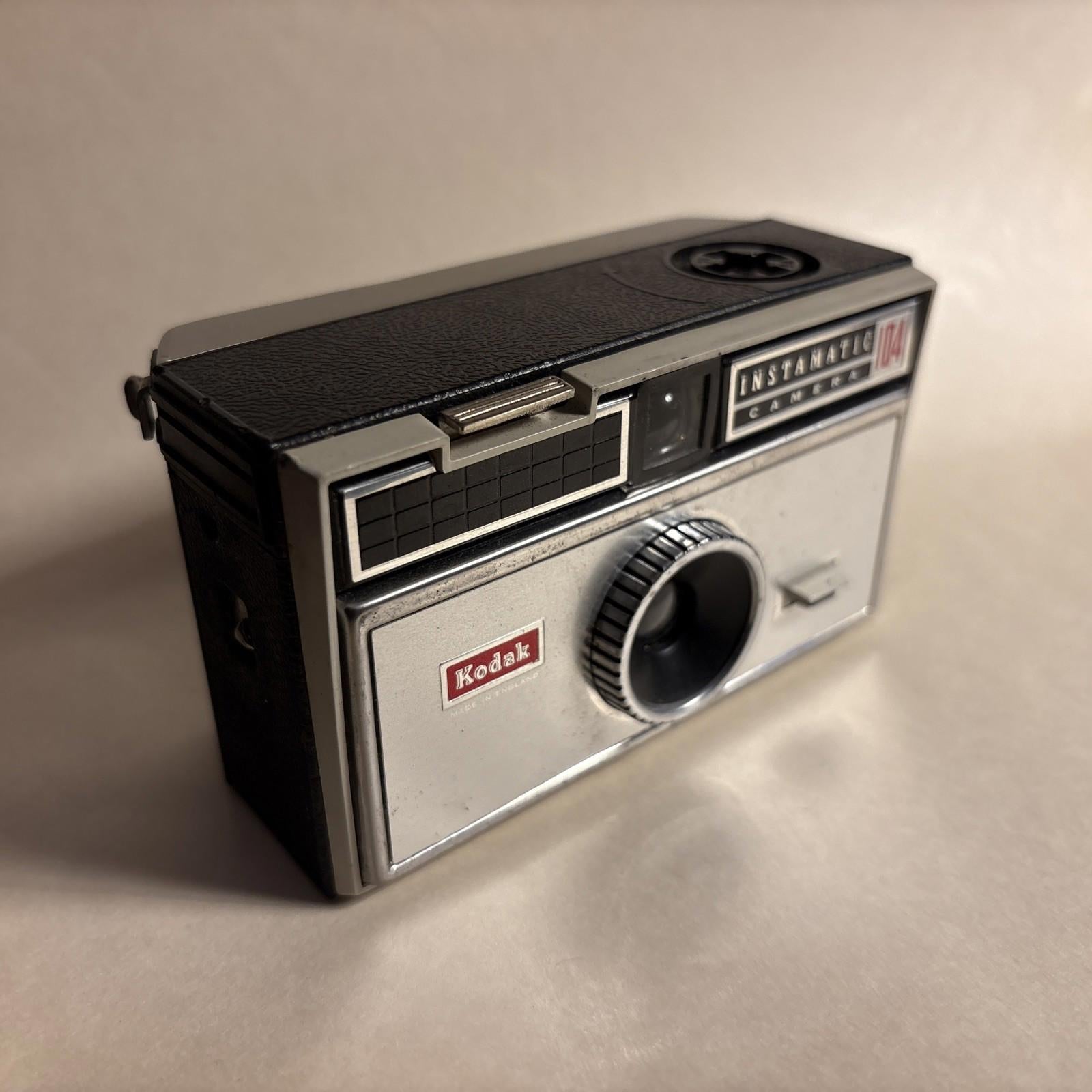 Kodak Instamatic 104 Vintage Camera for Spares Or Repair Demo Show Purposes