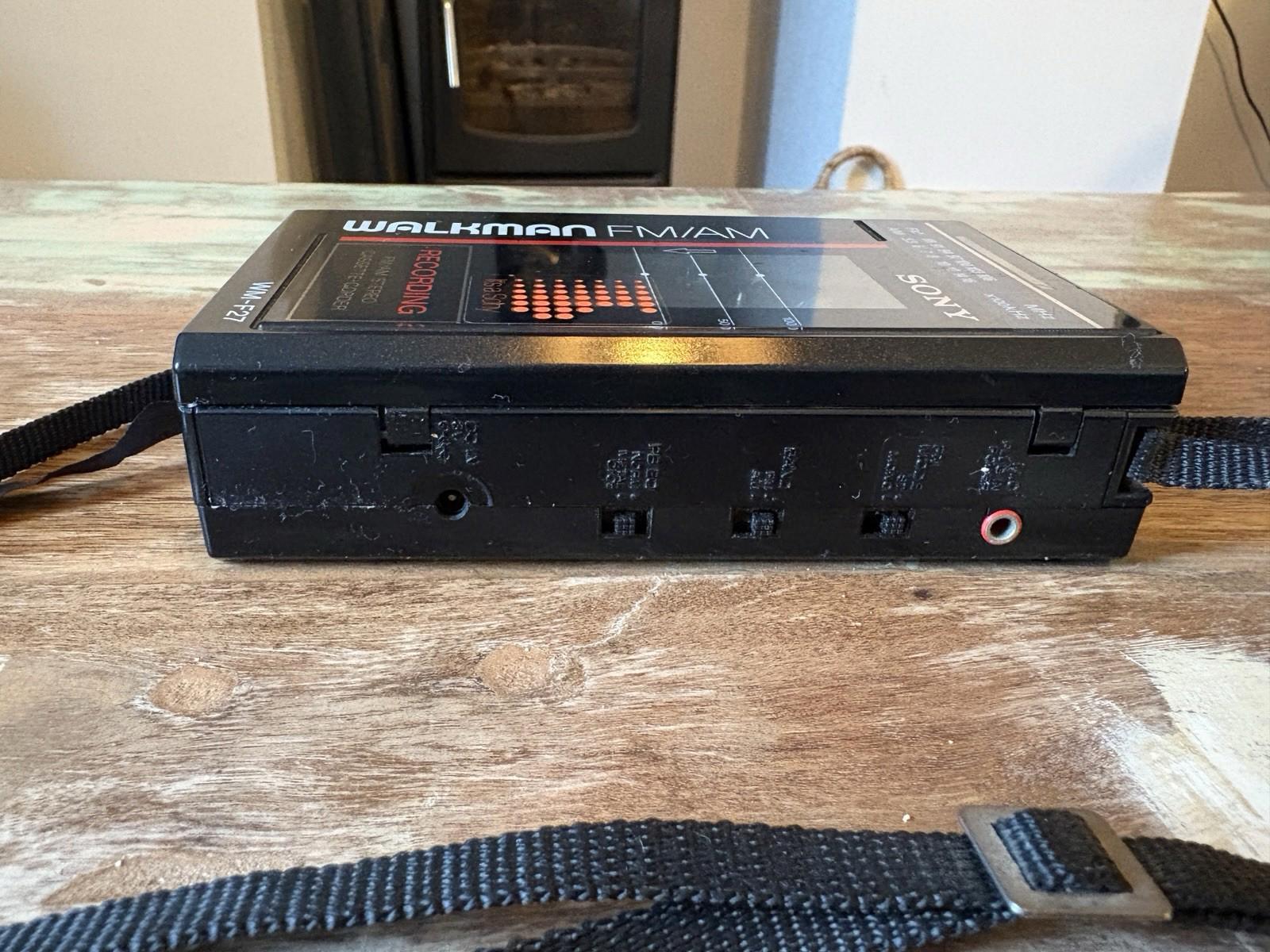 Very RARE WM-F27 Sony Walkman Cassette Player Radio WORKING! Excellent Condition