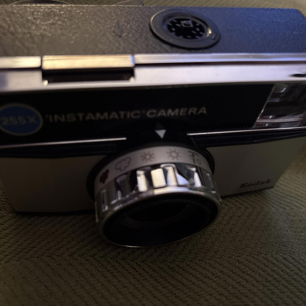KODAK INSTAMATIC 255X CAMERA 126 FILM c.1971-1977 English Version #4