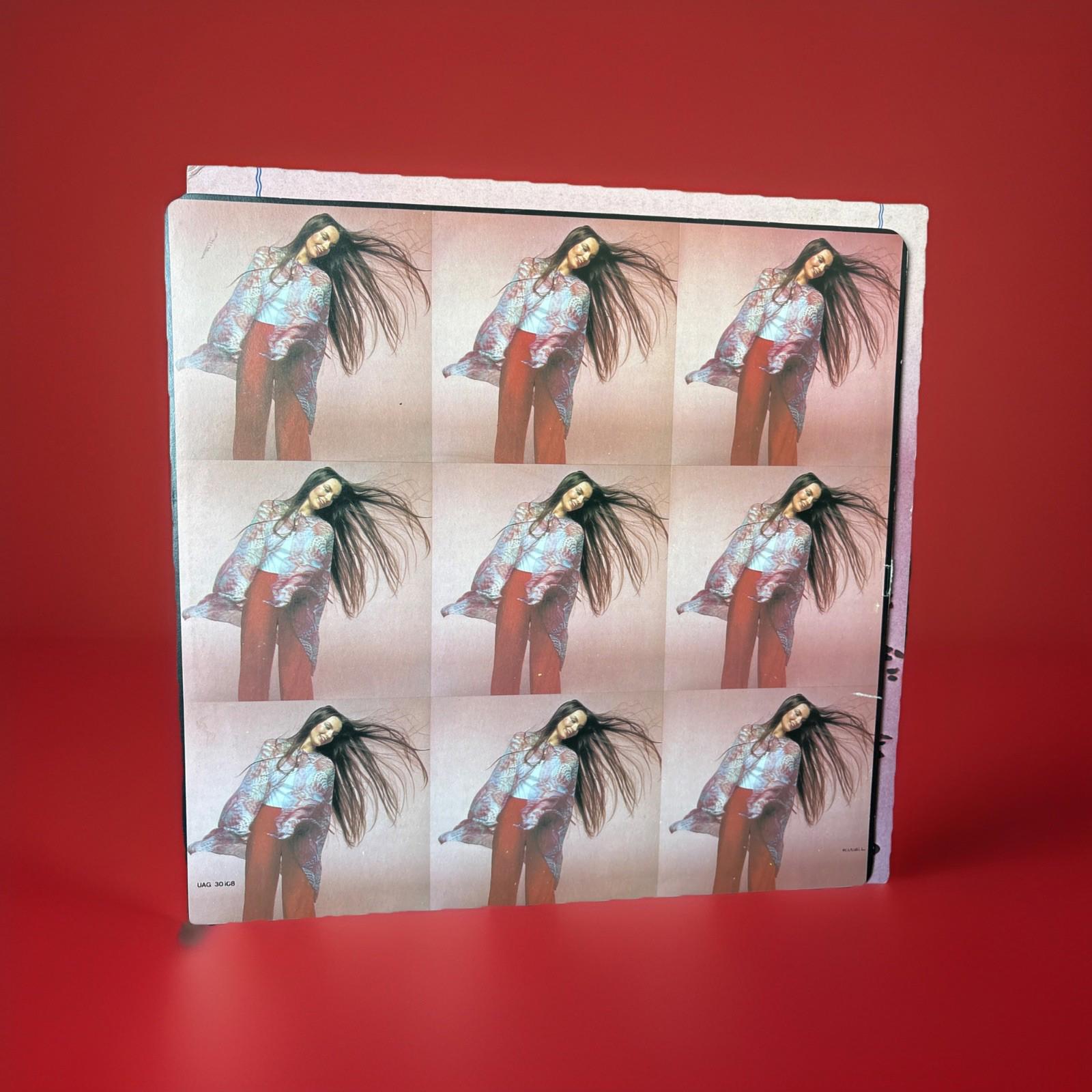 Crystal Gayle - we must believe in magic 1977 UK vinyl LP record First Press A1