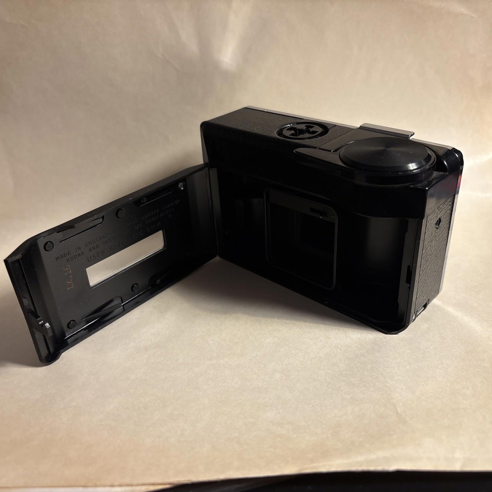 Kodak Instamatic 233 Vintage Camera 1968, Made in England Kodak 126 Film