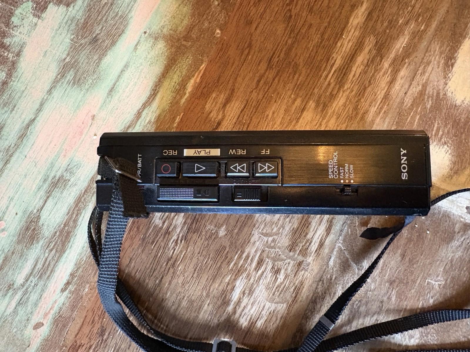 Very RARE WM-F27 Sony Walkman Cassette Player Radio WORKING! Excellent Condition