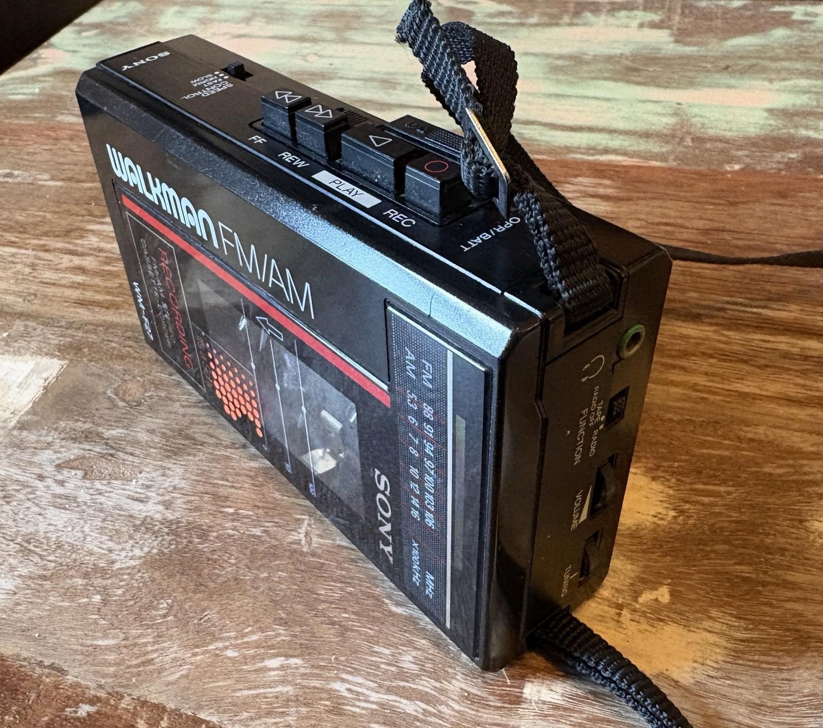 Very RARE WM-F27 Sony Walkman Cassette Player Radio WORKING! Excellent Condition