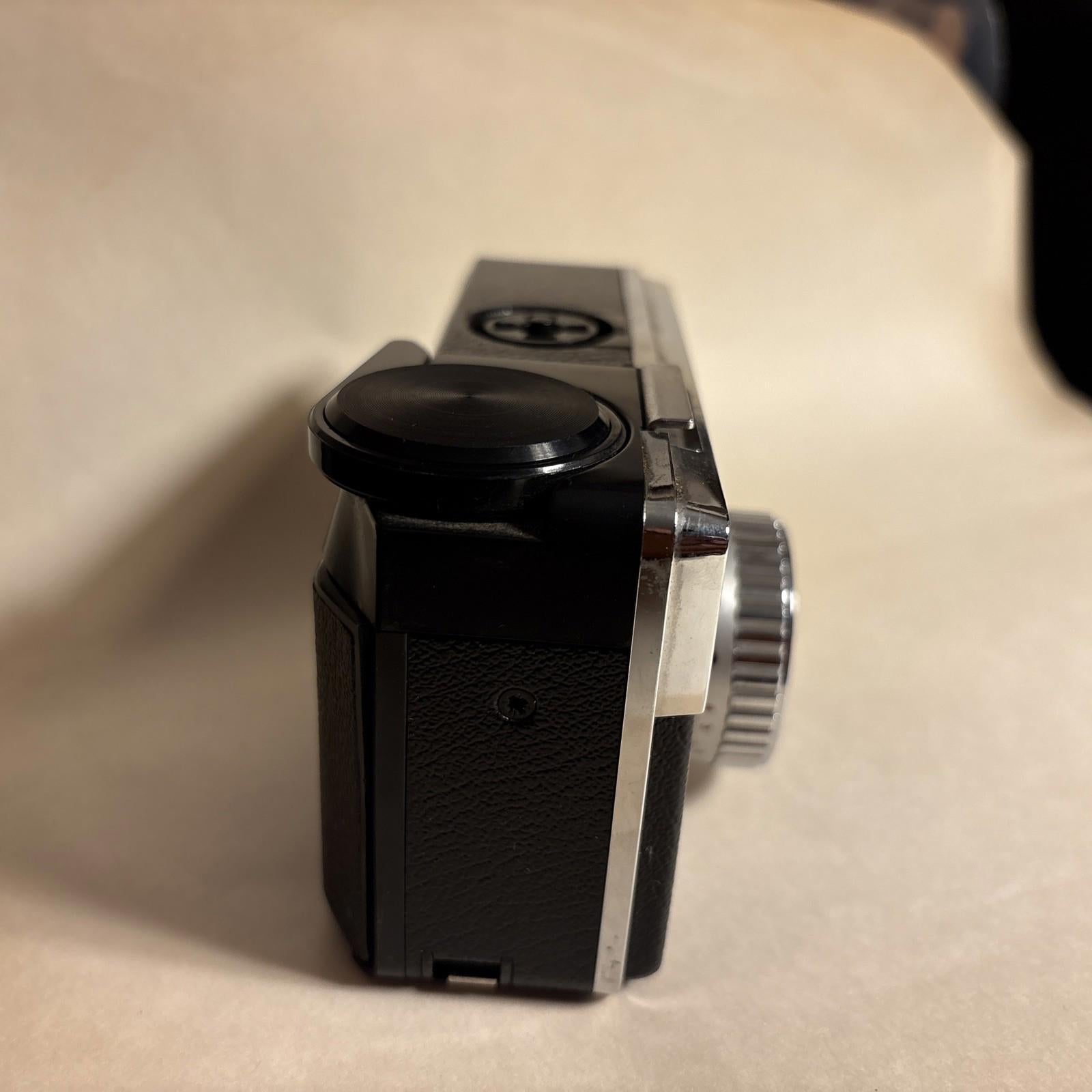 Vintage 1970’s KODAK Instamatic Camera 233 X Reomar Lens Rare Collectible